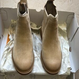Timberland Tan Suede Chelsea Boots